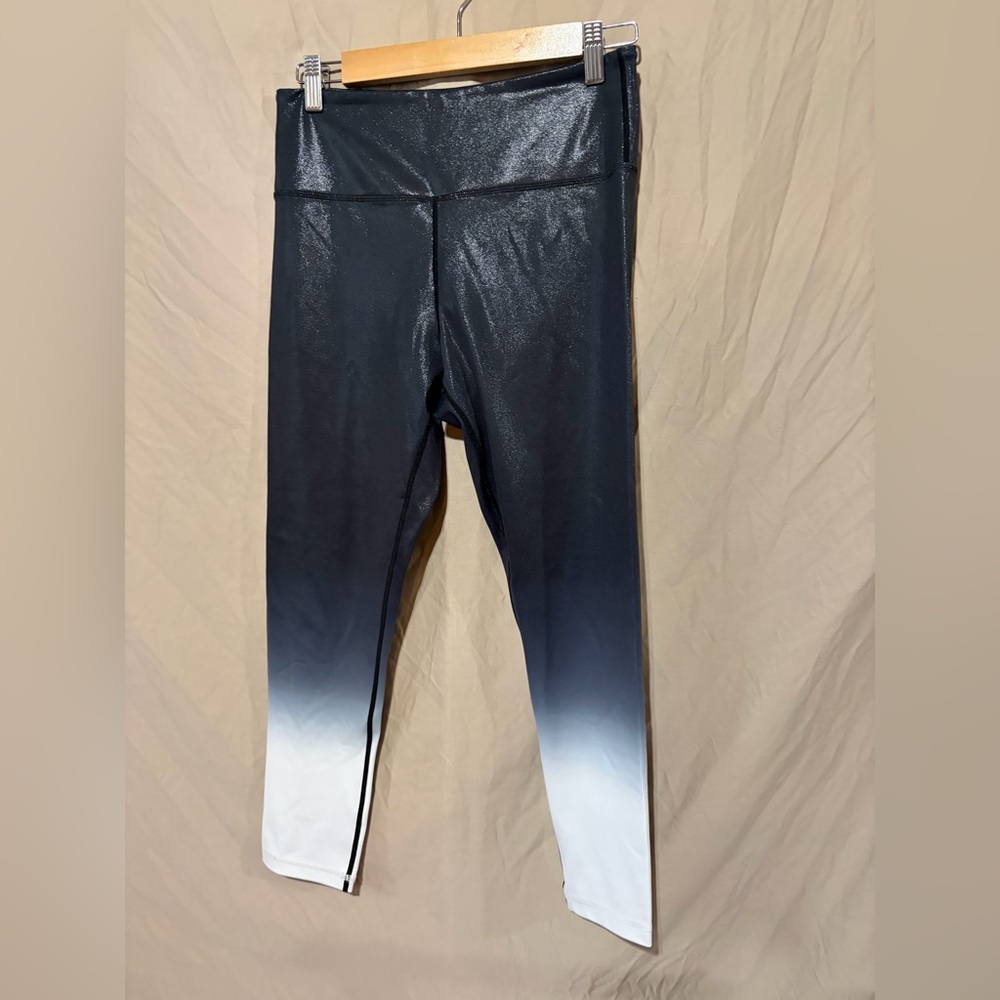 Zyia leggings